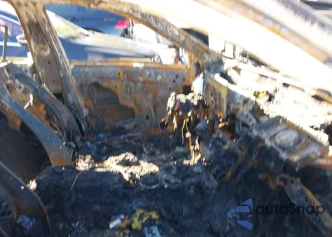 2024 Toyota Mirai Xle z USA, uszkodzony, nr VIN JTDAAAAA4RA011606